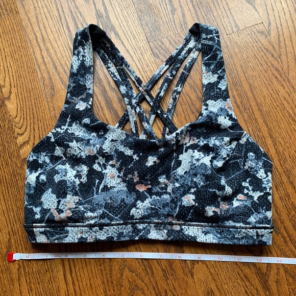 Lulu Lemon Free to be Serene Sports Bra, size 6 - Picture 2 of 10
